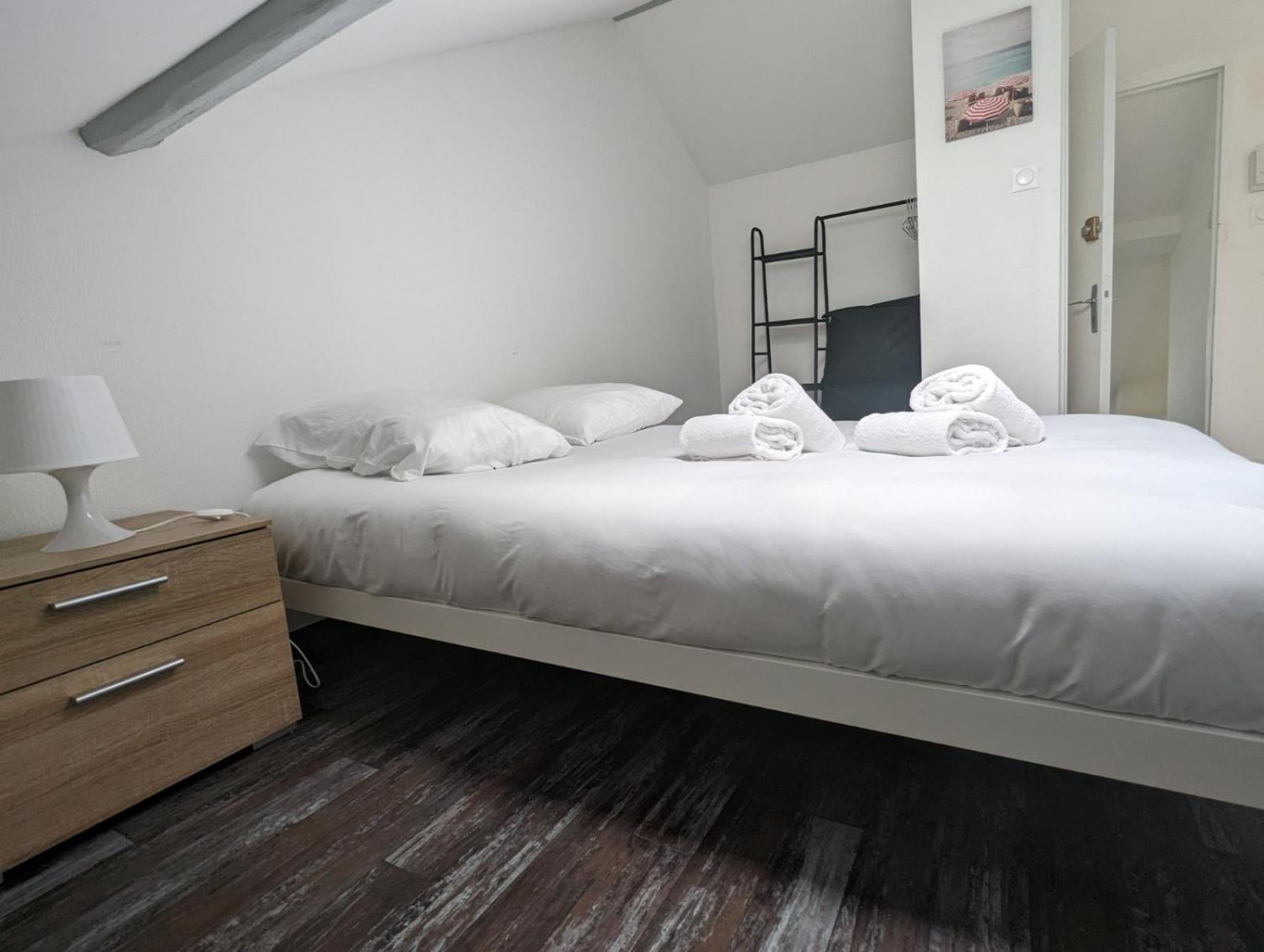 Le Thannois - Appartement 2 Chambres, Salon, Cuisine Equipee, Parking Et Wifi Gratuit Mulhouse Exterior photo